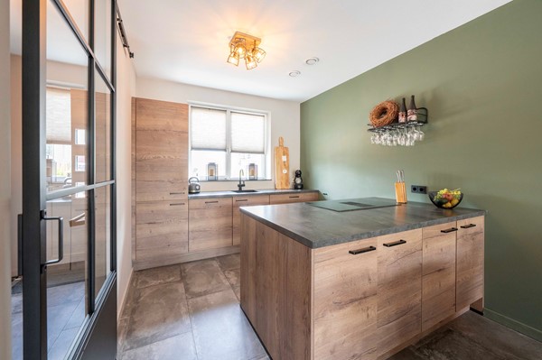 Medium property photo - De Reuzelaar 22, 4741 GZ Hoeven